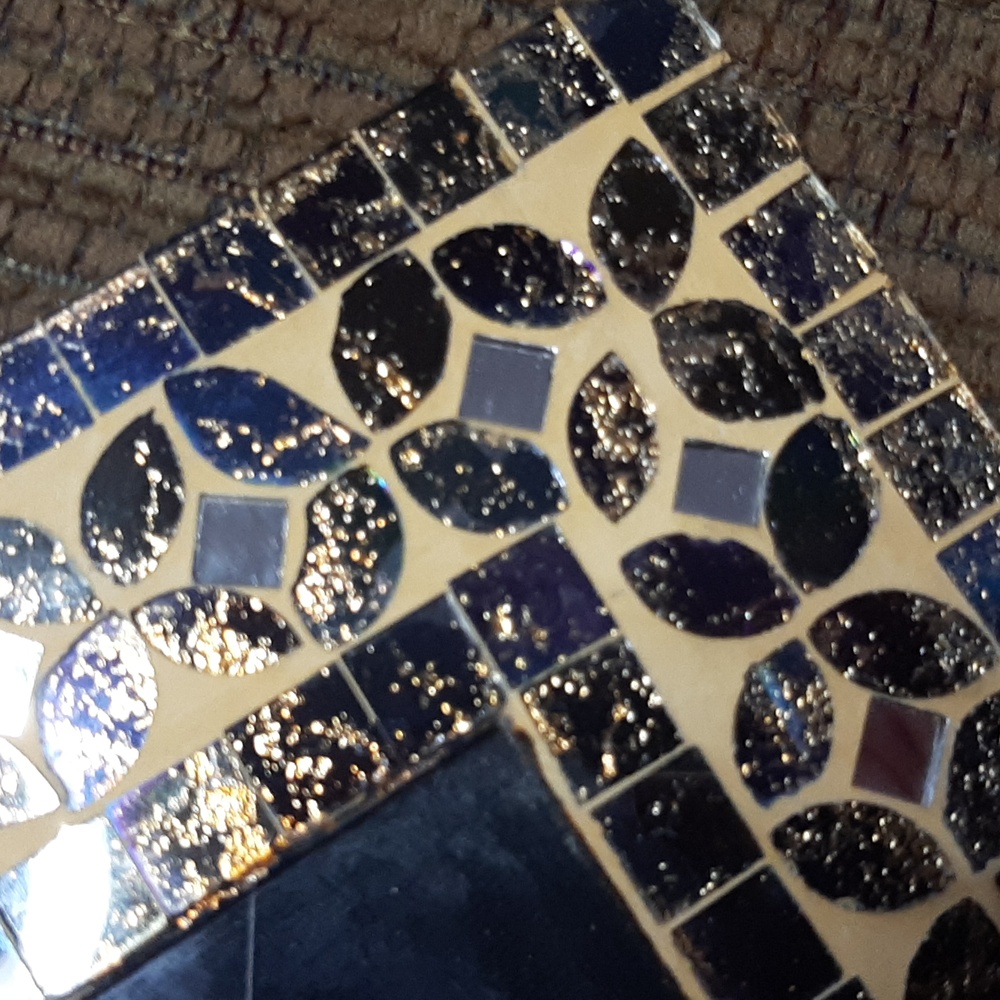 Mosaic Photo Frame - Picture 4 of 4